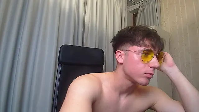 KellenWest's cam snapshot