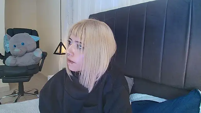 IvyBelle_'s cam snapshot