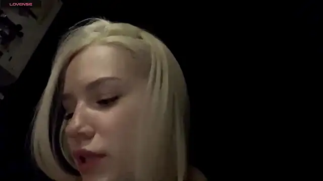 MistikMinx's cam snapshot