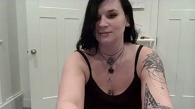 CherryWilde's cam snapshot