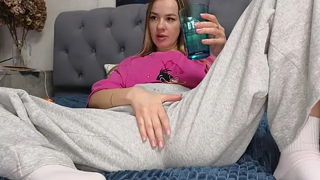 Strip-Lady's cam snapshot