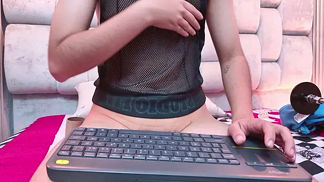 MichaelRossexxx's cam snapshot