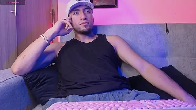 AresMassimoX live sex cam