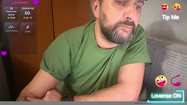 TARKAN1 live sex cam