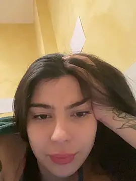 BbyLatina live sex cam