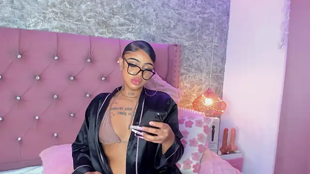 Mia_Jansen live sex cam