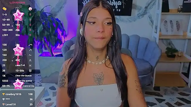 CoralRigan live sex cam