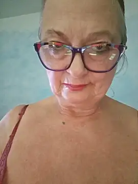 Hot-Muci live sex cam