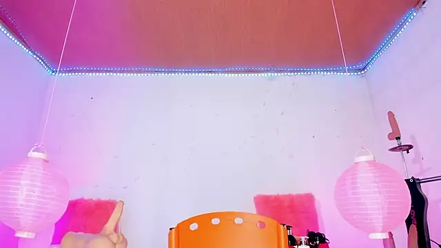 shannon_kinne_'s cam snapshot