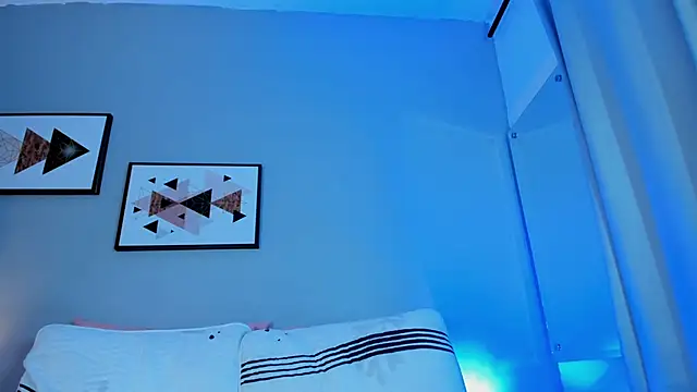 PauleteW10's cam snapshot