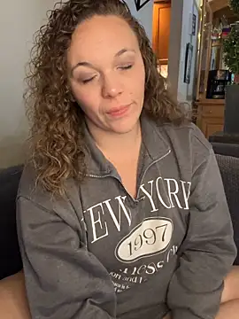 XoMisty live sex cam