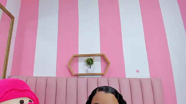 ISABELLA_020's cam snapshot