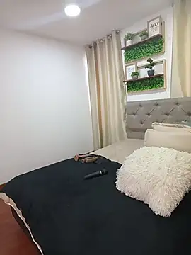 sasi_luna's cam snapshot