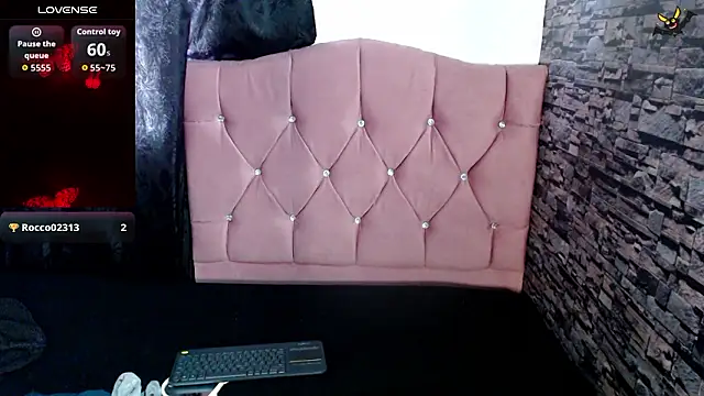 sofi_bronw's cam snapshot