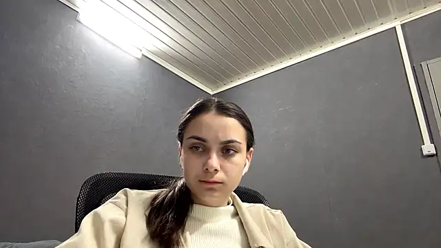 SarahHeadly's cam snapshot