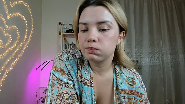 BrightDani's cam snapshot