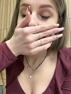 Lina_Away's cam snapshot