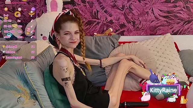 KittyRaine live sex cam