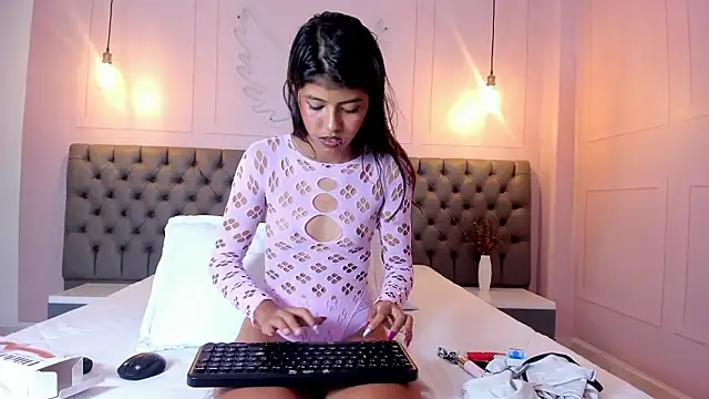 arietta_skinny live sex cam