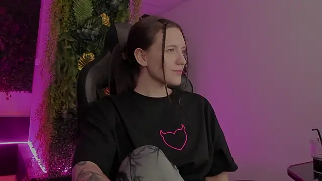 JennyDens live sex cam