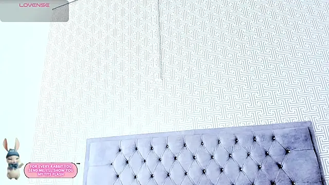 AriRobert_'s cam snapshot