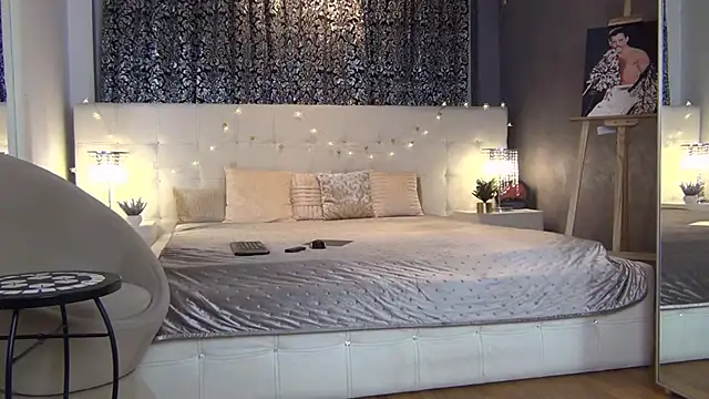 LadyValeriaXO's cam snapshot