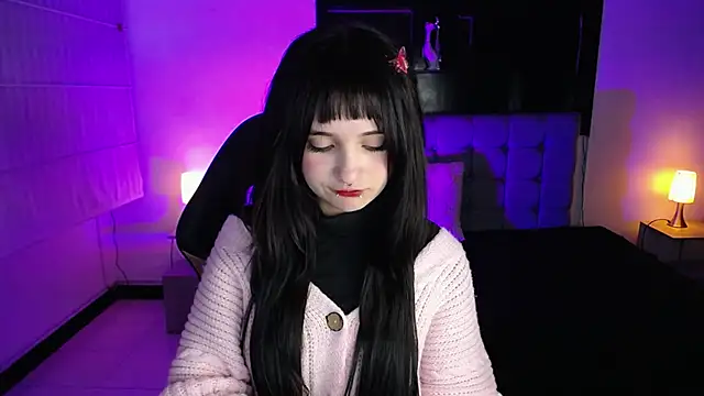 _Charlotte_Collins_'s cam snapshot