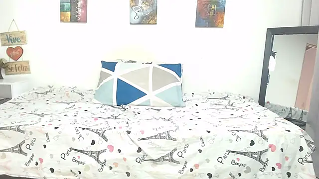 Madeline_Woods's cam snapshot