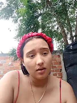 young_dairy01's cam snapshot