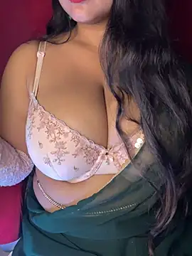 GLaM_GoDdEsS_143's cam snapshot