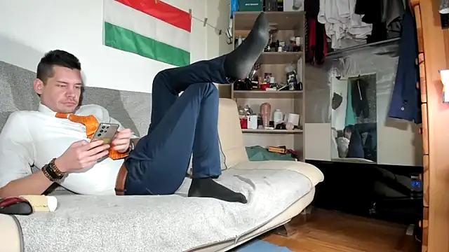 viraglaci18@xh's cam snapshot