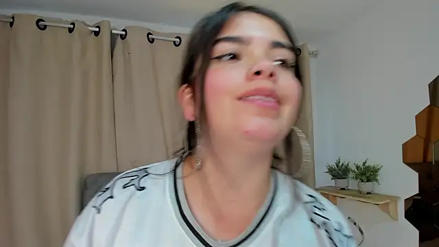 DaphneGlas's cam snapshot