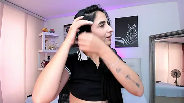 mialiore's cam snapshot