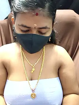 Tamil_Lotus's cam snapshot