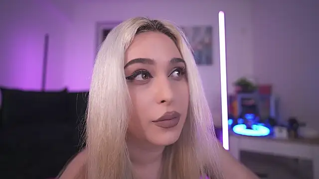 bia_kristal's cam snapshot