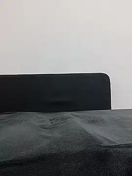 Lucy_1_roso live sex cam