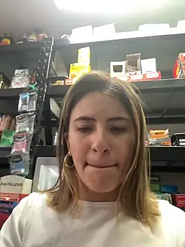 Andrea_19blonde's cam snapshot