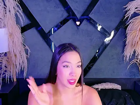 KylieWhitee's cam snapshot