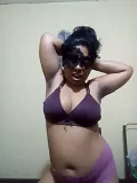 Expose_Queen's cam snapshot