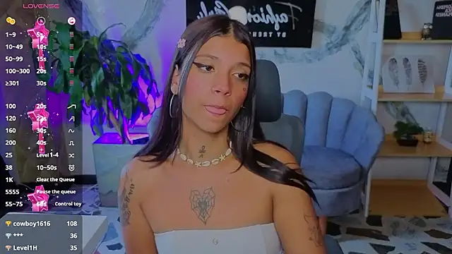 CoralRigan live sex cam