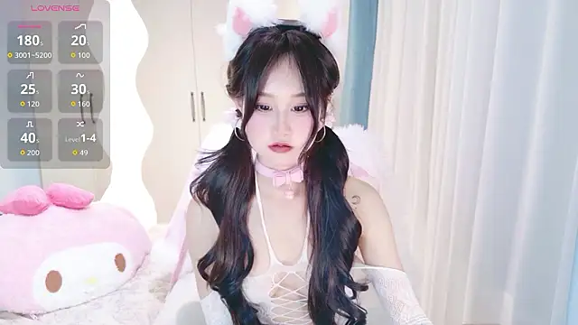 schoolgirl-nurse live sex cam