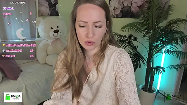 Queenymel's cam snapshot