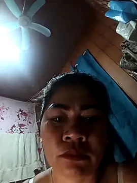 SweetChubbyMommy_02's cam snapshot