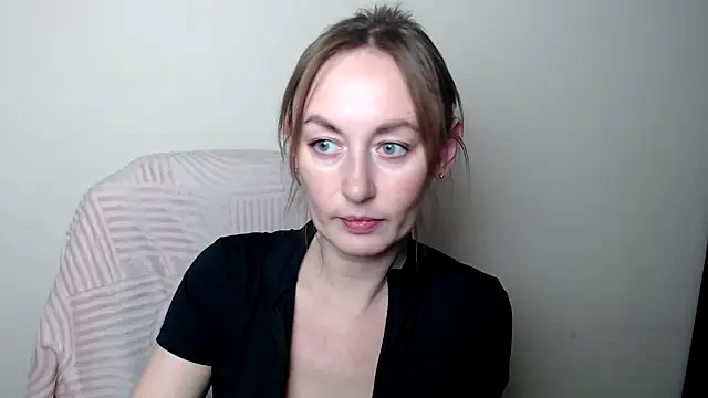 LiaSeass_'s cam snapshot