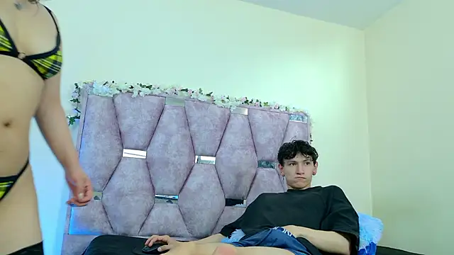 iris_and_damian live sex cam