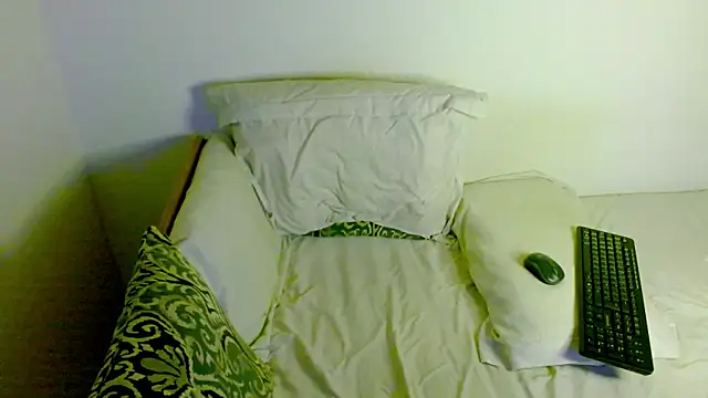 samanta_r_'s cam snapshot