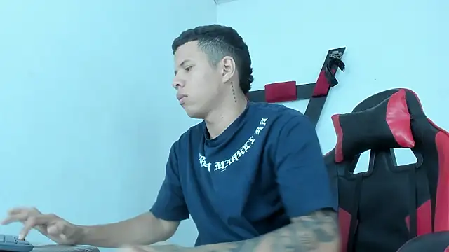 Steven19_LatinBoy's cam snapshot