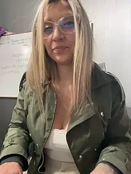 Isabella_Varella live sex cam