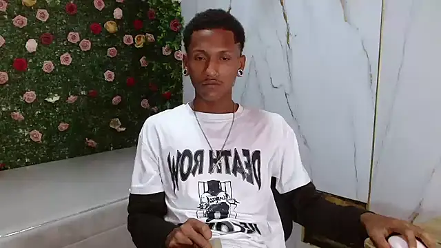 ManSant's cam snapshot