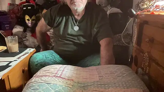 EroticVenetian's cam snapshot